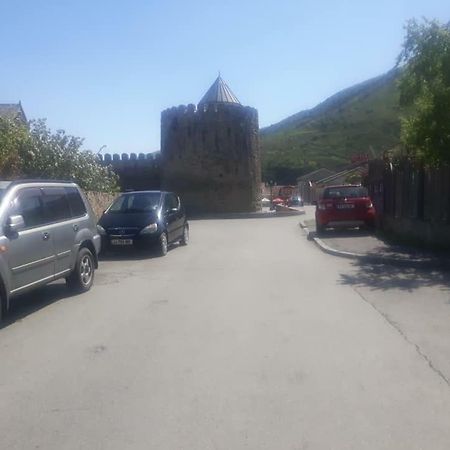 Guest House Sveti Mtsʼkhetʼa المظهر الخارجي الصورة