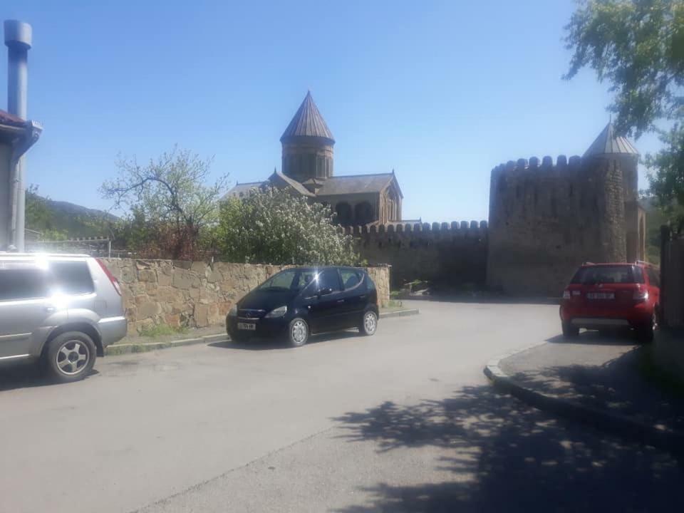 Guest House Sveti Mtsʼkhetʼa المظهر الخارجي الصورة